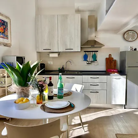 Belle Donne Apartment